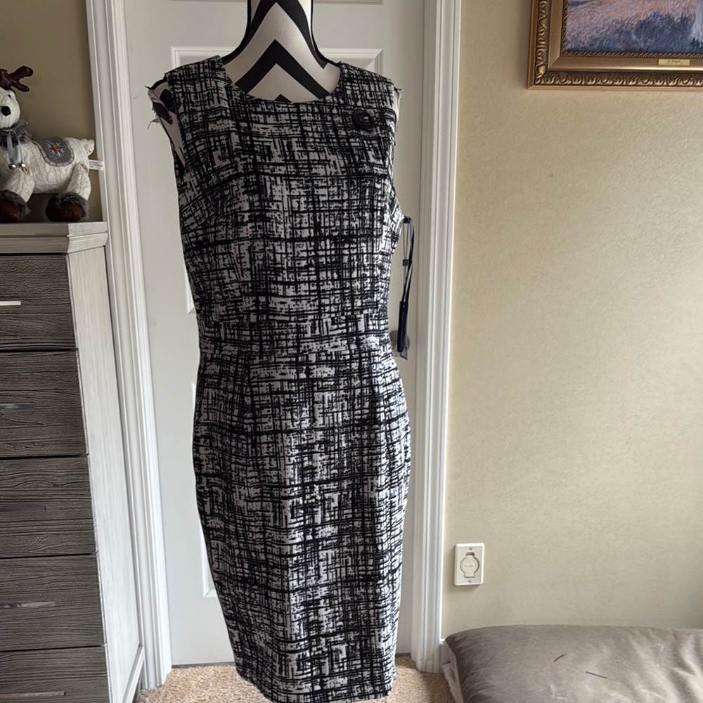 Elegant Black and White Patterned Dress